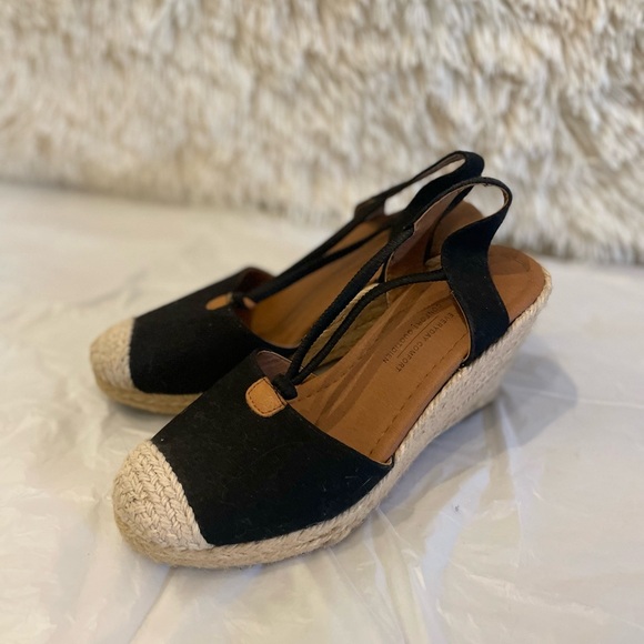 Preloved Espadrille - Picture 1 of 3